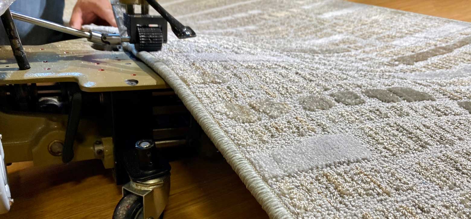 Carpet on binding machine